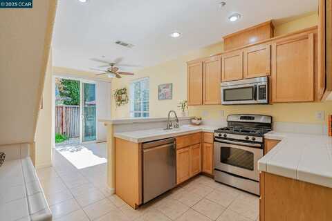 2 Corvina Ct, American Canyon, CA 94503