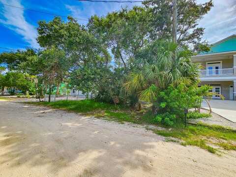 2721 S JOHN BULL STREET, FLAGLER BEACH, FL 32136