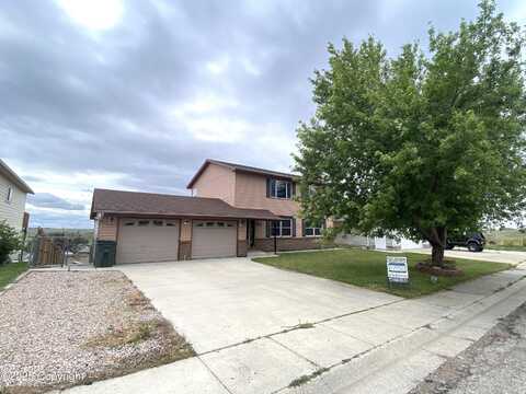 3513 Crestline Cir -, Gillette, WY 82716