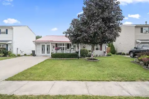 1250 Grenada Drive, Marion, OH 43302