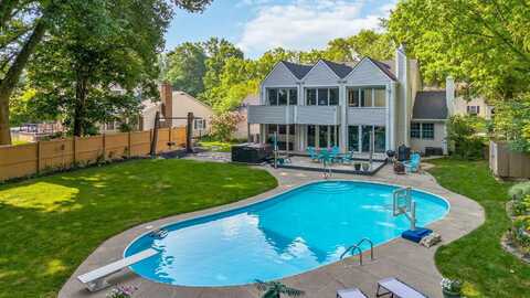 1318 Hickory Ridge Lane, Columbus, OH 43235
