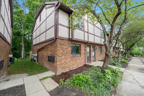 3033 Highcliff Court, Columbus, OH 43231