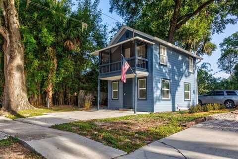 109 W 11TH STREET, MOUNT DORA, FL 32757