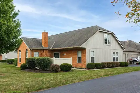 2227 Ravine Woods Drive, Grove City, OH 43123