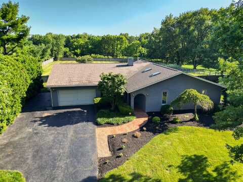 2500 Carriage Road, Powell, OH 43065