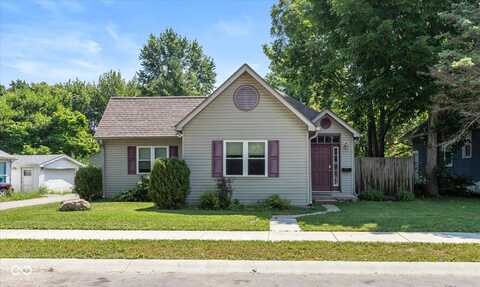 221 N Adams Street, Brownsburg, IN 46112
