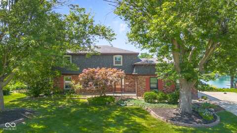 3905 Cove Road, Columbus, IN 47203