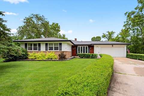 1323 Scott Circle, Ames, IA 50014