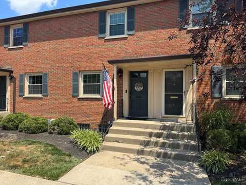 4 Creekwood Square, Glendale, OH 45246