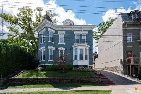 2711 Price Avenue, Cincinnati, OH 45204