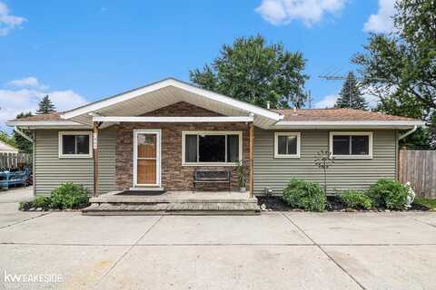 5645 Dvorak, Clarkston, MI 48346