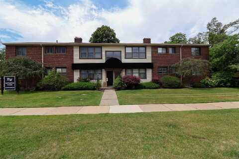 25863 Woodward, Royal Oak, MI 48067