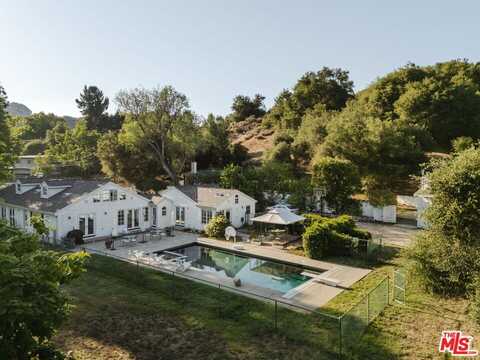 1520 Bonnell Dr, Topanga, CA 90290