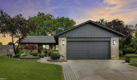 18567 Birch, Macomb, MI 48044