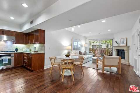 8238 W Manchester Ave, Playa Del Rey, CA 90293