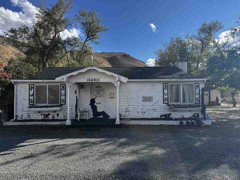 106921 Highway 395, Walker, CA 96107