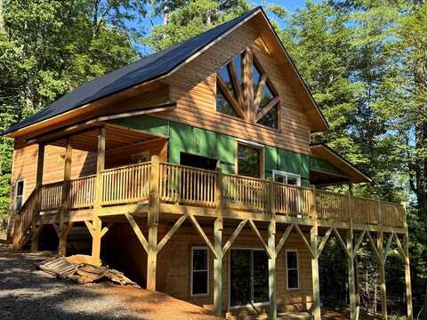 560 Carolina Fox Circle, MURPHY, NC 28906