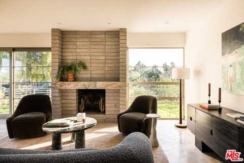 5514 Ridge Oak Dr, Los Angeles, CA 90068