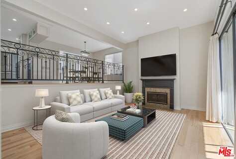 828 19th St, Santa Monica, CA 90403