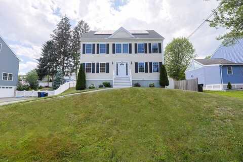 136 Pilgrim Rd, Haverhill, MA 01832