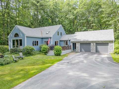 23-a Heald St, Pepperell, MA 01463