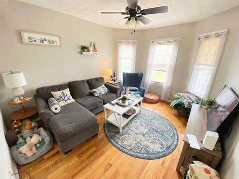 184 Boston St, Boston, MA 02125