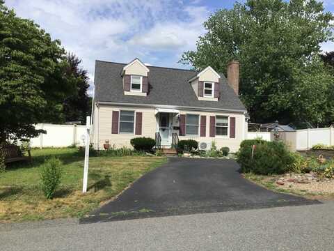 17 Arthur St, Rockland, MA 02370