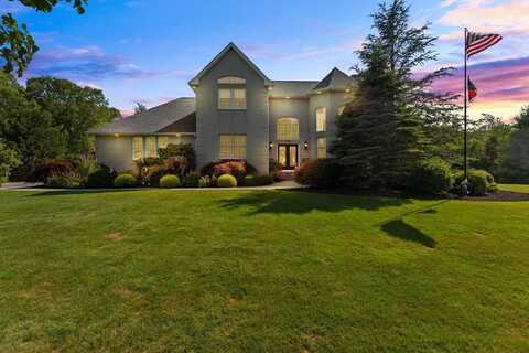 1276 Old Fall River Rd, Dartmouth, MA 02747