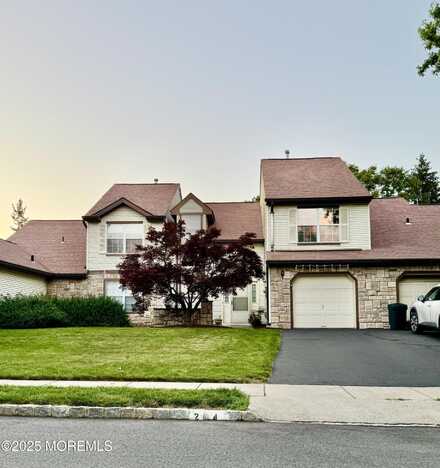 24 Hancock Lane, Manalapan, NJ 07726