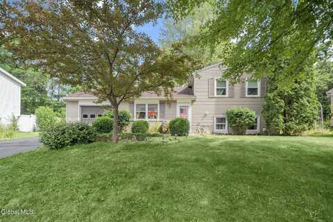 12 Jean Place, Guilderland, NY 12303