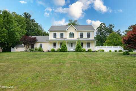 8 Joseph Court, Schaghticoke, NY 12154
