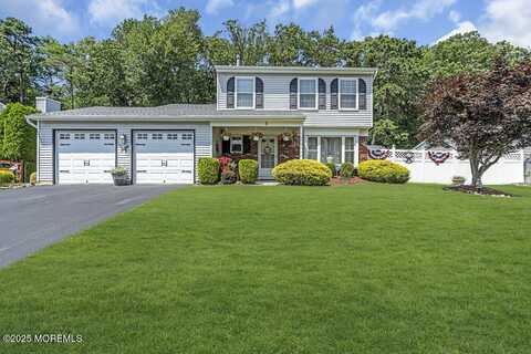 8 Yellowstone Lane, Howell, NJ 07731