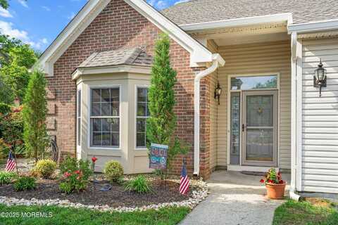 49 Butler Avenue, Bayville, NJ 08721