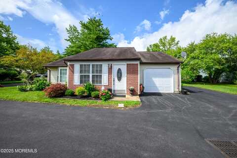 17 Linton Close, Freehold, NJ 07728