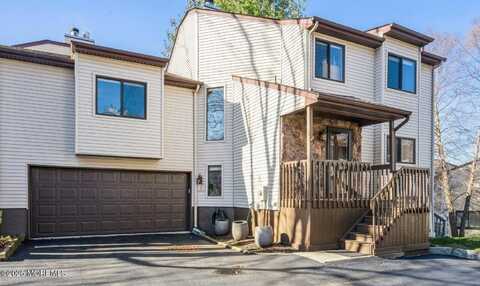 3 Oxford Lane, Middletown, NJ 07748