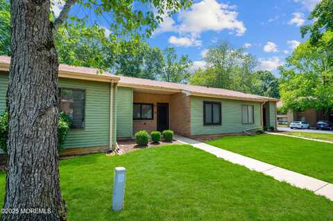 222 Medford Court, Manalapan, NJ 07726