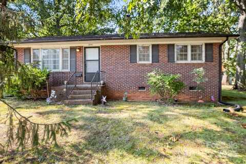 2096 Lithia Springs Road, Lincolnton, NC 28092