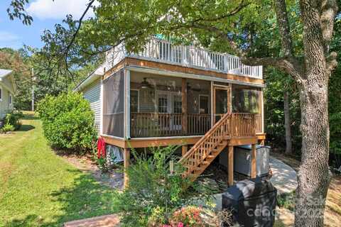696 Springwood Drive, Mount Gilead, NC 27306