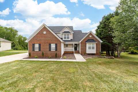 221 Deerfield Drive, Mount Holly, NC 28120