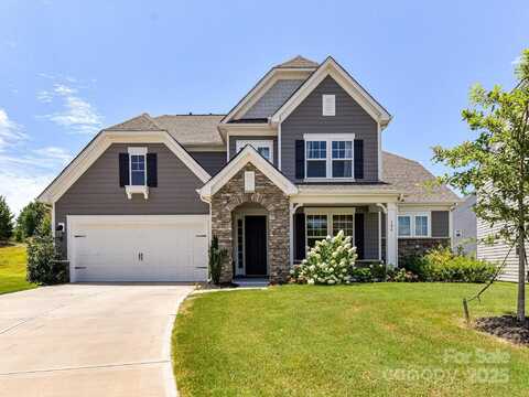 104 Hemlock Cove Court, Mooresville, NC 28117