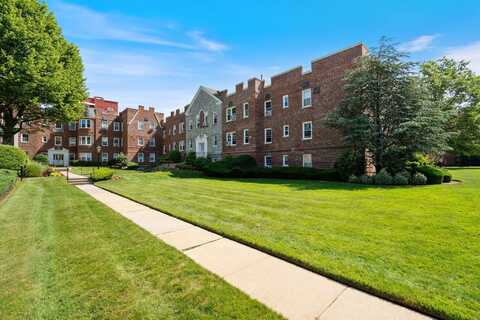 102 S Village Avenue, Rockville Centre, NY 11570