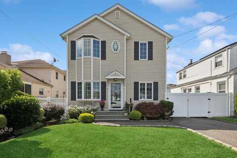 68 Morningside Drive, Westbury, NY 11590