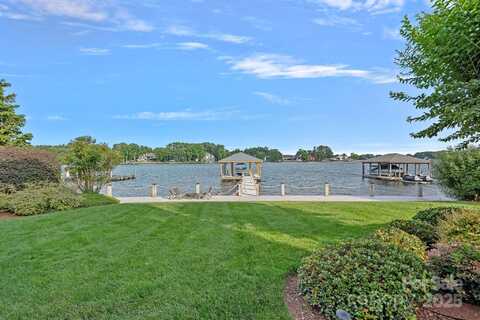 18408 Harbor Light Boulevard, Cornelius, NC 28031