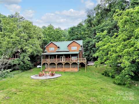 1064 Point Of View Drive, Waynesville, NC 28785