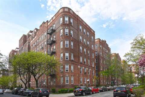 111-15 75th Avenue, Forest Hills, NY 11375