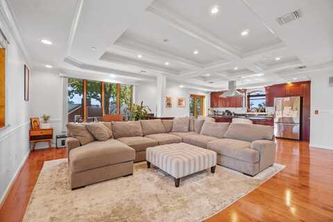 4048 194th Street, Flushing, NY 11358