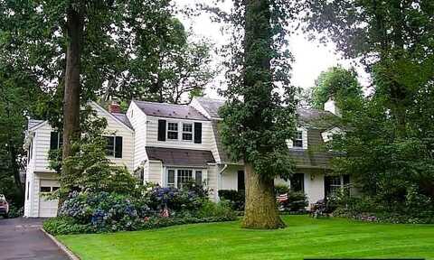 228 Dogwood Lane, Manhasset, NY 11030