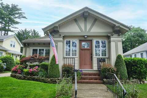 19 Superior Road, Bellerose Village, NY 11001