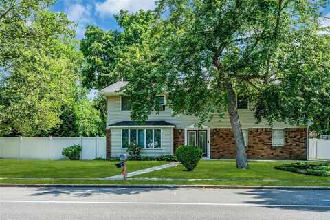 1296 Townline Road, Hauppauge, NY 11788
