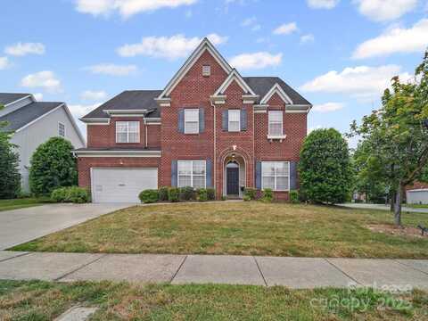 10219 Trailmoor Road, Charlotte, NC 28278